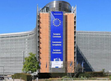 European Commission Fines Apple and Meta Almost $800 Million Over Alleged DMA Violations